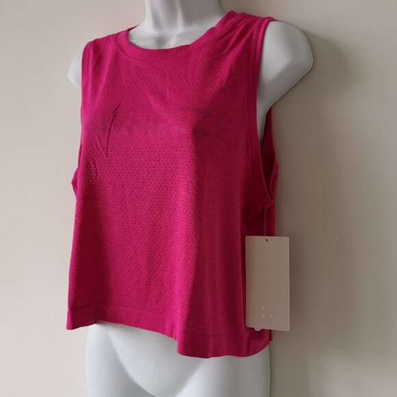 NWT LULULEMON SEAWHEEZE Fuchsia LTWT Swiftly Breathe Crop Tank Top 10 - Picture 2 of 10